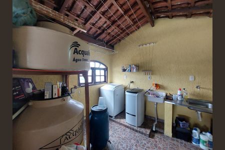 Casa à venda com 171m², 3 quartos e 2 vagasÁrea de Serviço