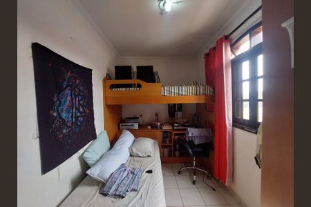 Casa à venda com 171m², 3 quartos e 2 vagasQuarto 2