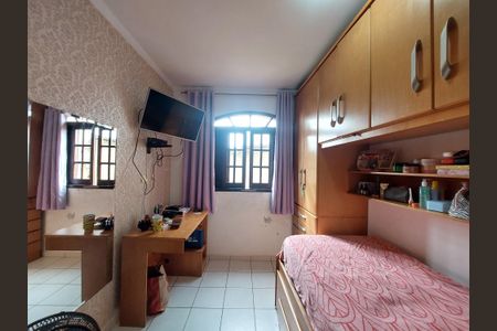 Casa à venda com 171m², 3 quartos e 2 vagasQuarto 3