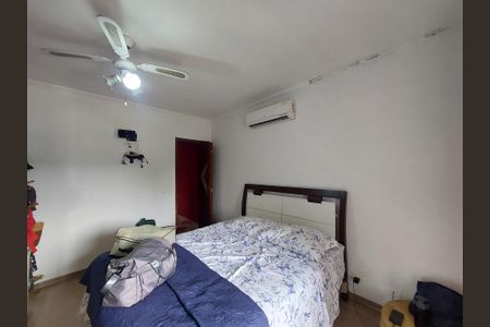 Casa à venda com 171m², 3 quartos e 2 vagasQuarto 1