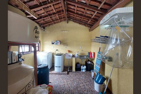 Casa à venda com 171m², 3 quartos e 2 vagasÁrea de Serviço