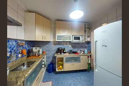 Casa à venda com 171m², 3 quartos e 2 vagasCozinha