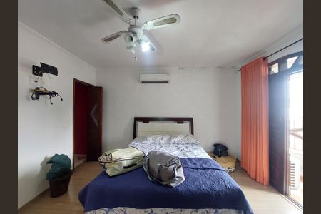 Casa à venda com 171m², 3 quartos e 2 vagasQuarto 1