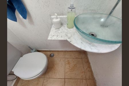 Casa à venda com 171m², 3 quartos e 2 vagasLavabo