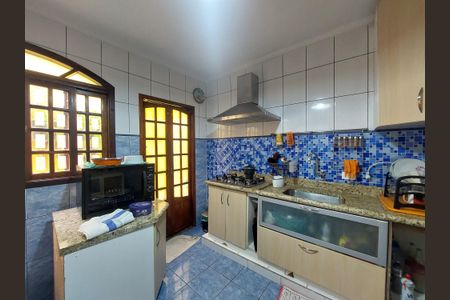 Casa à venda com 171m², 3 quartos e 2 vagasCozinha