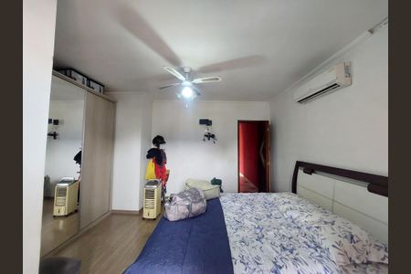 Casa à venda com 171m², 3 quartos e 2 vagasQuarto 1