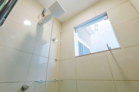 Casa de condomínio à venda com 90m², 3 quartos e 1 vagaBanheiro 1