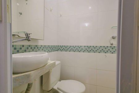 Casa de condomínio à venda com 90m², 3 quartos e 1 vagaBanheiro 2