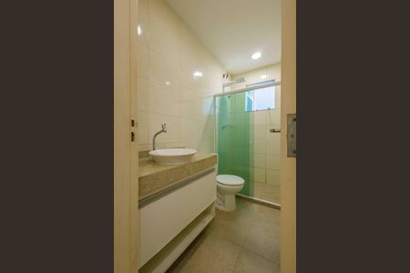 Casa de condomínio à venda com 90m², 3 quartos e 1 vagaBanheiro 1