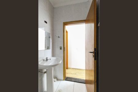 Casa à venda com 200m², 2 quartos e 3 vagasBanheiro Social