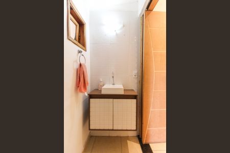 Casa à venda com 200m², 2 quartos e 3 vagasLavabo