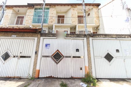 Casa à venda com 200m², 2 quartos e 3 vagasFachada