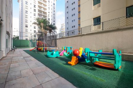 Apartamento para alugar com 100m², 3 quartos e sem vaga Apartamento para alugar com 100m², 3 quartos e sem vagaPlayground