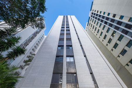 Apartamento para alugar com 100m², 3 quartos e sem vaga Apartamento para alugar com 100m², 3 quartos e sem vagaFachada