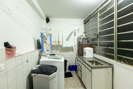 Casa à venda com 250m², 3 quartos e 4 vagasÁrea de Serviço