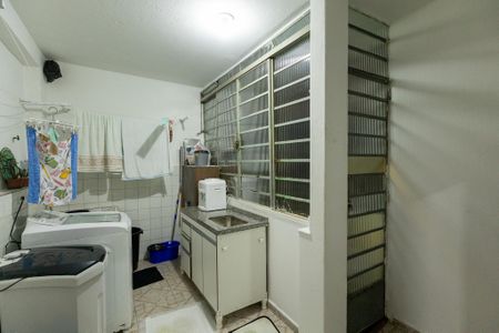 Casa à venda com 250m², 3 quartos e 4 vagasÁrea de Serviço