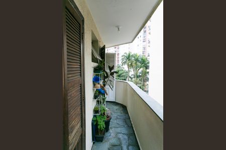 Apartamento à venda com 119m², 3 quartos e 2 vagas Apartamento à venda com 119m², 3 quartos e 2 vagasVaranda