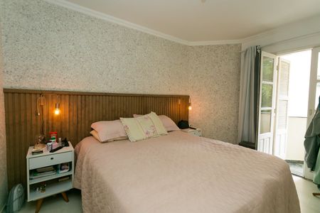 Apartamento à venda com 119m², 3 quartos e 2 vagas Apartamento à venda com 119m², 3 quartos e 2 vagasSuíte