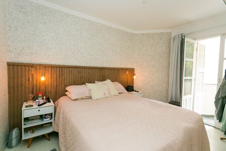 Apartamento à venda com 119m², 3 quartos e 2 vagas Apartamento à venda com 119m², 3 quartos e 2 vagasSuíte