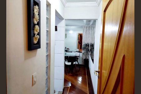 Apartamento à venda com 55m², 2 quartos e 1 vagaCorredor