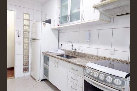 Apartamento à venda com 55m², 2 quartos e 1 vagaCozinha - Armários