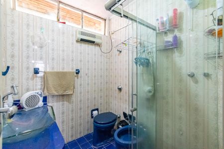 Casa à venda com 130m², 3 quartos e 4 vagasBanheiro Social