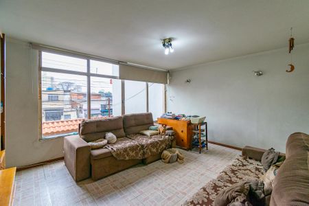 Casa à venda com 130m², 3 quartos e 4 vagasSala