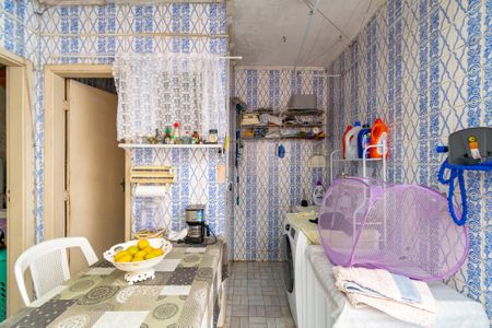 Casa à venda com 130m², 3 quartos e 4 vagasÁrea de Serviço