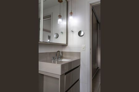 Apartamento à venda com 118m², 4 quartos e 2 vagasBanheiro da Suíte