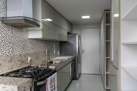Apartamento à venda com 118m², 4 quartos e 2 vagasCozinha