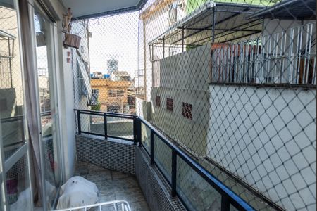 Apartamento à venda com 78m², 2 quartos e 1 vagaVaranda