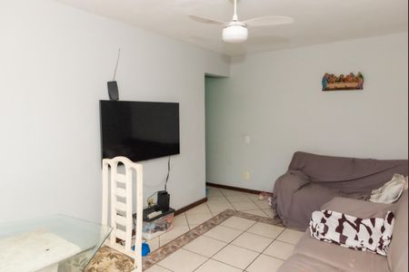 Apartamento à venda com 78m², 2 quartos e 1 vagaSala