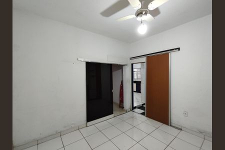Casa para alugar com 250m², 2 quartos e 1 vaga Casa para alugar com 250m², 2 quartos e 1 vagaQuarto 1
