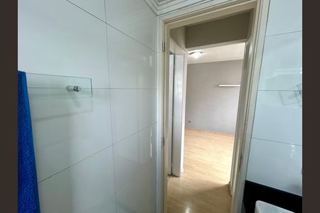 Apartamento para alugar com 49m², 2 quartos e 1 vaga Apartamento para alugar com 49m², 2 quartos e 1 vagaBanheiro
