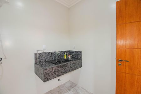 Casa de condomínio à venda com 281m², 3 quartos e 4 vagasBanheiro Social 2