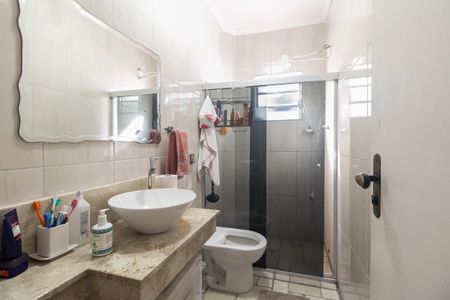 Casa à venda com 113m², 3 quartos e 2 vagas Casa à venda com 113m², 3 quartos e 2 vagasBanheiro