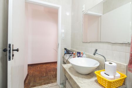 Casa à venda com 113m², 3 quartos e 2 vagas Casa à venda com 113m², 3 quartos e 2 vagasBanheiro