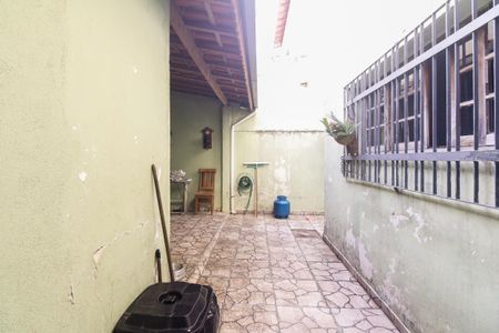 Casa à venda com 113m², 3 quartos e 2 vagas Casa à venda com 113m², 3 quartos e 2 vagasQuintal