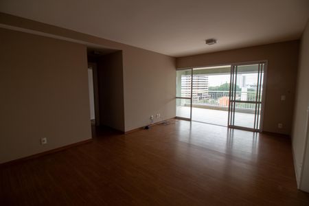 Apartamento para alugar com 160m², 4 quartos e 2 vagas Apartamento para alugar com 160m², 4 quartos e 2 vagasSala