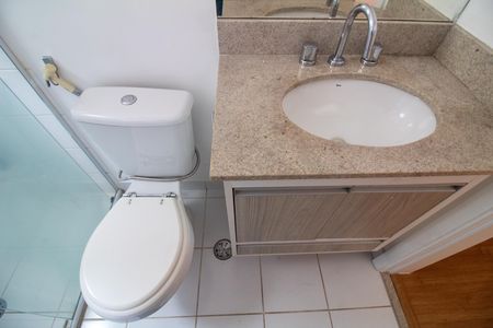 Apartamento para alugar com 160m², 4 quartos e 2 vagas Apartamento para alugar com 160m², 4 quartos e 2 vagasBanheiro da Suíte 1