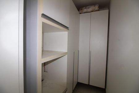 Apartamento para alugar com 160m², 4 quartos e 2 vagas Apartamento para alugar com 160m², 4 quartos e 2 vagasÁrea de Serviço - Despensa