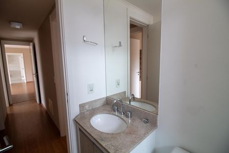 Apartamento para alugar com 160m², 4 quartos e 2 vagas Apartamento para alugar com 160m², 4 quartos e 2 vagasBanheiro Social