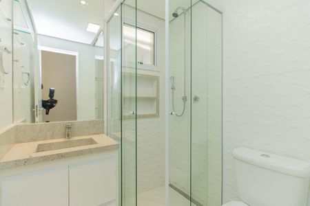 Apartamento à venda com 71m², 3 quartos e 2 vagas Apartamento à venda com 71m², 3 quartos e 2 vagasBanheiro Social