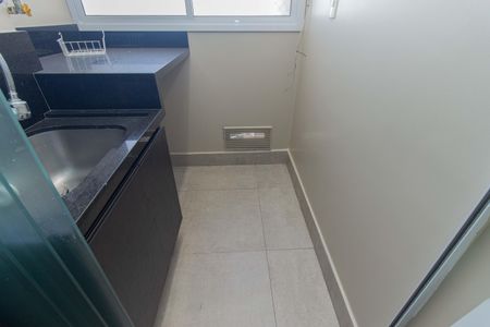 Apartamento à venda com 71m², 3 quartos e 2 vagas Apartamento à venda com 71m², 3 quartos e 2 vagasÁrea de Serviço