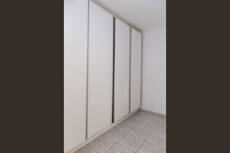 Casa à venda com 187m², 4 quartos e 2 vagasSuíte