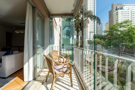 Apartamento à venda com 115m², 3 quartos e 2 vagas Apartamento à venda com 115m², 3 quartos e 2 vagasFoto 03