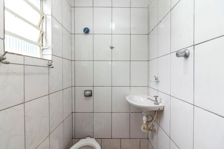 Casa para alugar com 110m², 3 quartos e 2 vagas Casa para alugar com 110m², 3 quartos e 2 vagasBanheiro de Serviço