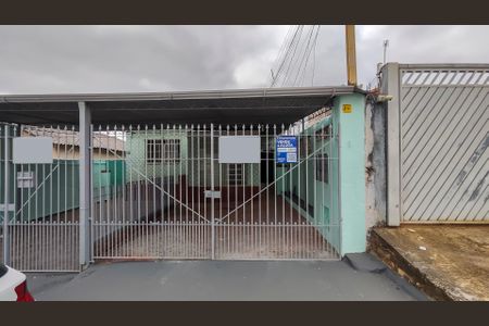 Casa para alugar com 110m², 3 quartos e 2 vagas Casa para alugar com 110m², 3 quartos e 2 vagasFachada