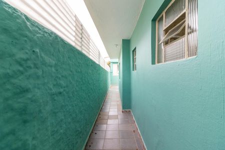 Casa para alugar com 110m², 3 quartos e 2 vagas Casa para alugar com 110m², 3 quartos e 2 vagasQuintal / Corredor Lateral