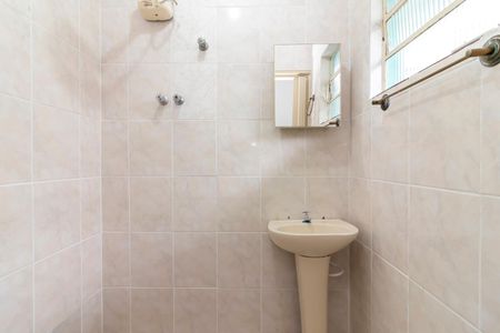 Casa para alugar com 110m², 3 quartos e 2 vagas Casa para alugar com 110m², 3 quartos e 2 vagasBanheiro 2